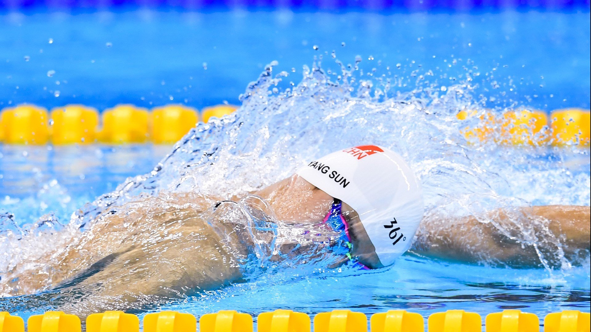 辽宁队一波带走太阳，恩比德成为关键先生